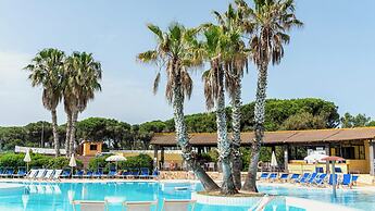 Hotel with swimming-pool in Arborea