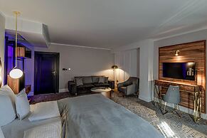 Donna Anna Boutique Hotel