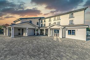 Donna Anna Boutique Hotel