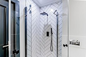 Donna Anna Boutique Hotel