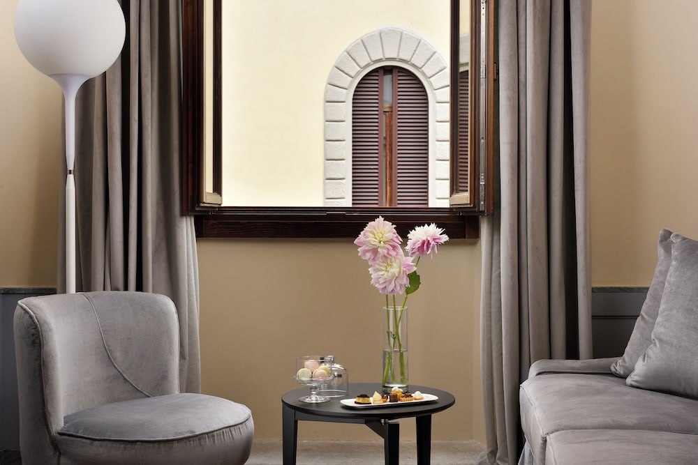 Floren Hotel