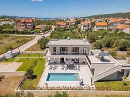 Villa Intrada