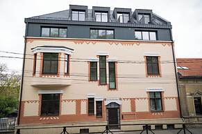 PoshSpot Apartments