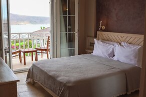 Marin Alacati Hotel