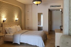 Marin Alacati Hotel