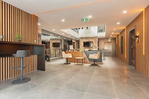 Doqu Suites Hotel