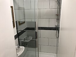 Victoria Guest Accommodation & Studio Apartments