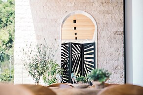 KAAB Boutique Hotel