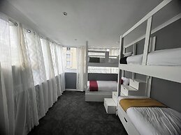 M & B Backpackers