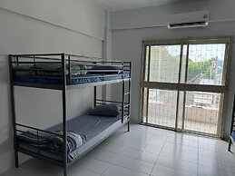 JS786CAFFE&HOSTEL