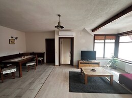 Charming Apartment City Escape