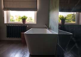 Boutique Hotel RABBIT HOLE