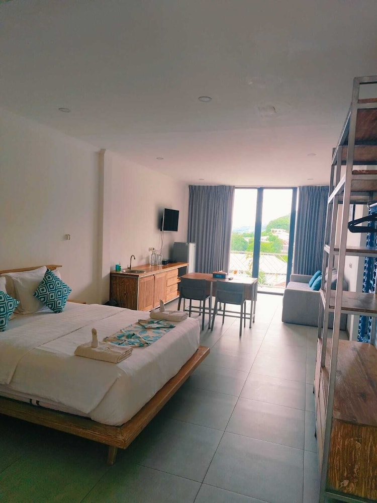 Triple 888  Suites