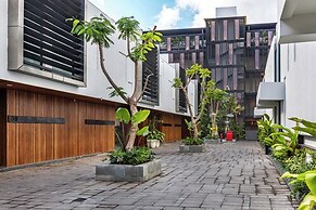 Alex Villas Complex N4