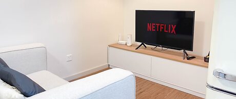 Guestonic Neu Suite Cozy Studio