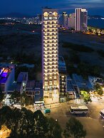 Avari Hotel