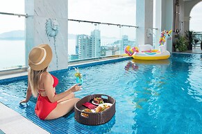 Avari Hotel