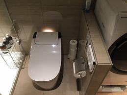 M/W HOTEL