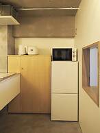M/W HOTEL
