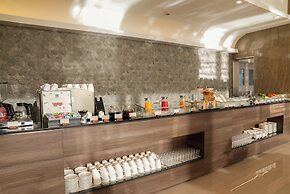 Centre Point Danang Hotel & Residence
