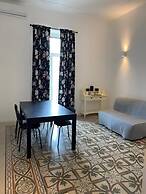 Bari LandLord 242