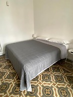 Bari LandLord 242