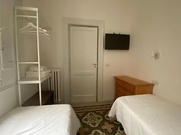 Bari LandLord 242
