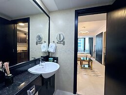 Cosmos Living Charming Studio With Balco