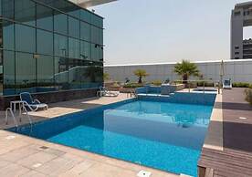 Cosmos Living Charming Studio With Balco