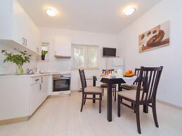 4B Apartments