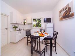4B Apartments