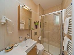 4B Apartments