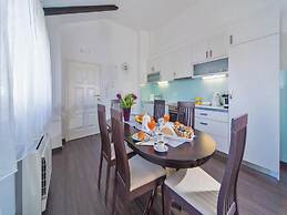 4B Apartments