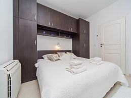 4B Apartments