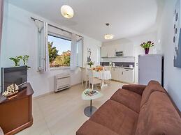 4B Apartments