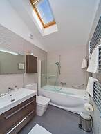 4B Apartments