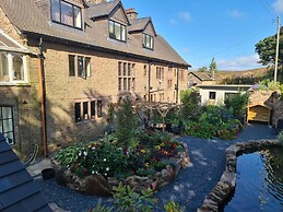 Luxury Penthouse Apartment - Beautiful Countryside