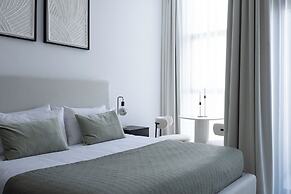 Waves - Comfort and Style in a 21st-Floor Studio With View