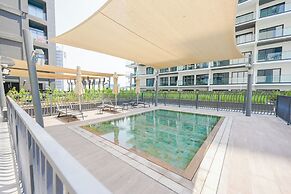 Waves - Comfort and Style in a 21st-Floor Studio With View