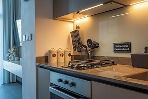Waves - Comfort and Style in a 21st-Floor Studio With View