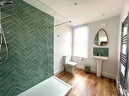 Seaside Haven at Willowdene Cottage