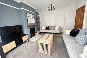 Seaside Haven at Willowdene Cottage