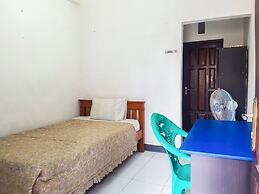 SPOT ON 93997 Sutangkas Kost