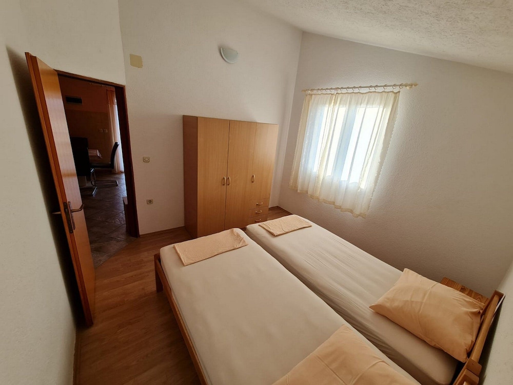 Apartments Robi