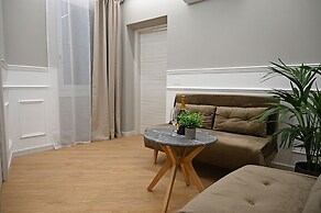 Mom Apartment Rooms&Suites