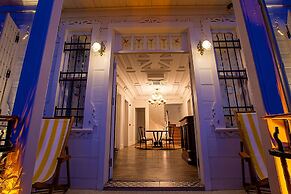Mansion Milia