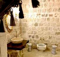 antikhan otel
