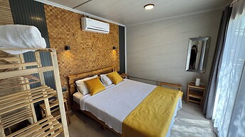 CNR Kitehouse