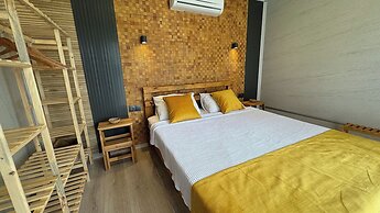 CNR Kitehouse