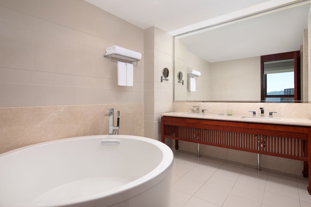 Courtyard By Marriott Anji